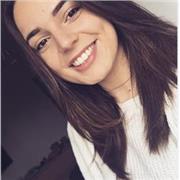 Étudiante en Communication, bilingue anglais